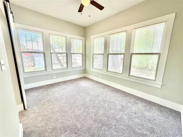 $1,995 | 1201 East Lamar Street, Sherman, TX 75090