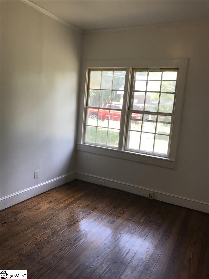 258 Reeves Street Greenville, SC 29605 - Photo 5 of 15 Gallery Image 5