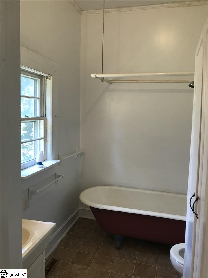 258 Reeves Street Greenville, SC 29605 - Photo 6 of 15 Gallery Image 6