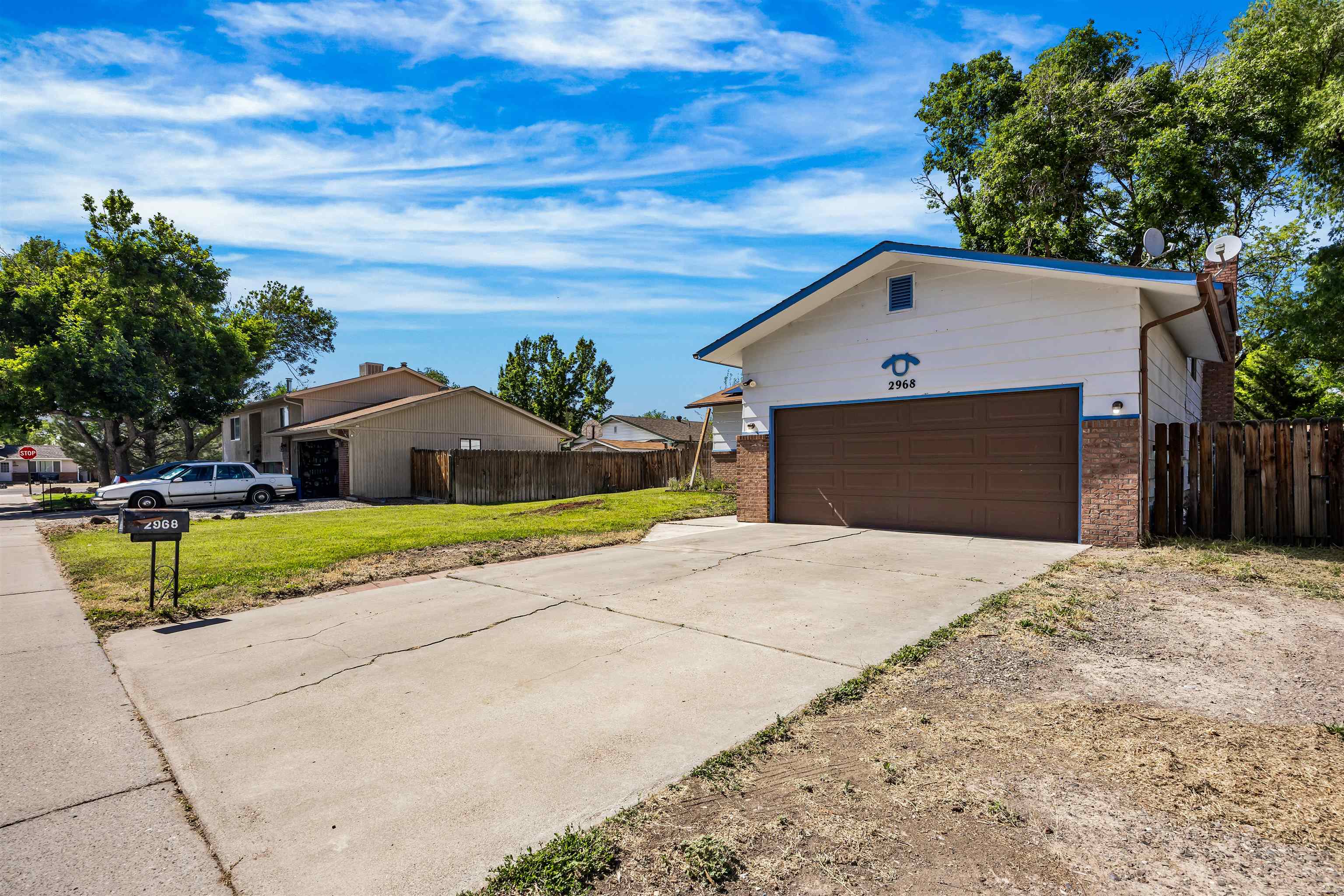 2968 Oxbow Road Grand Junction, CO 81504 - Photo 3 of 28