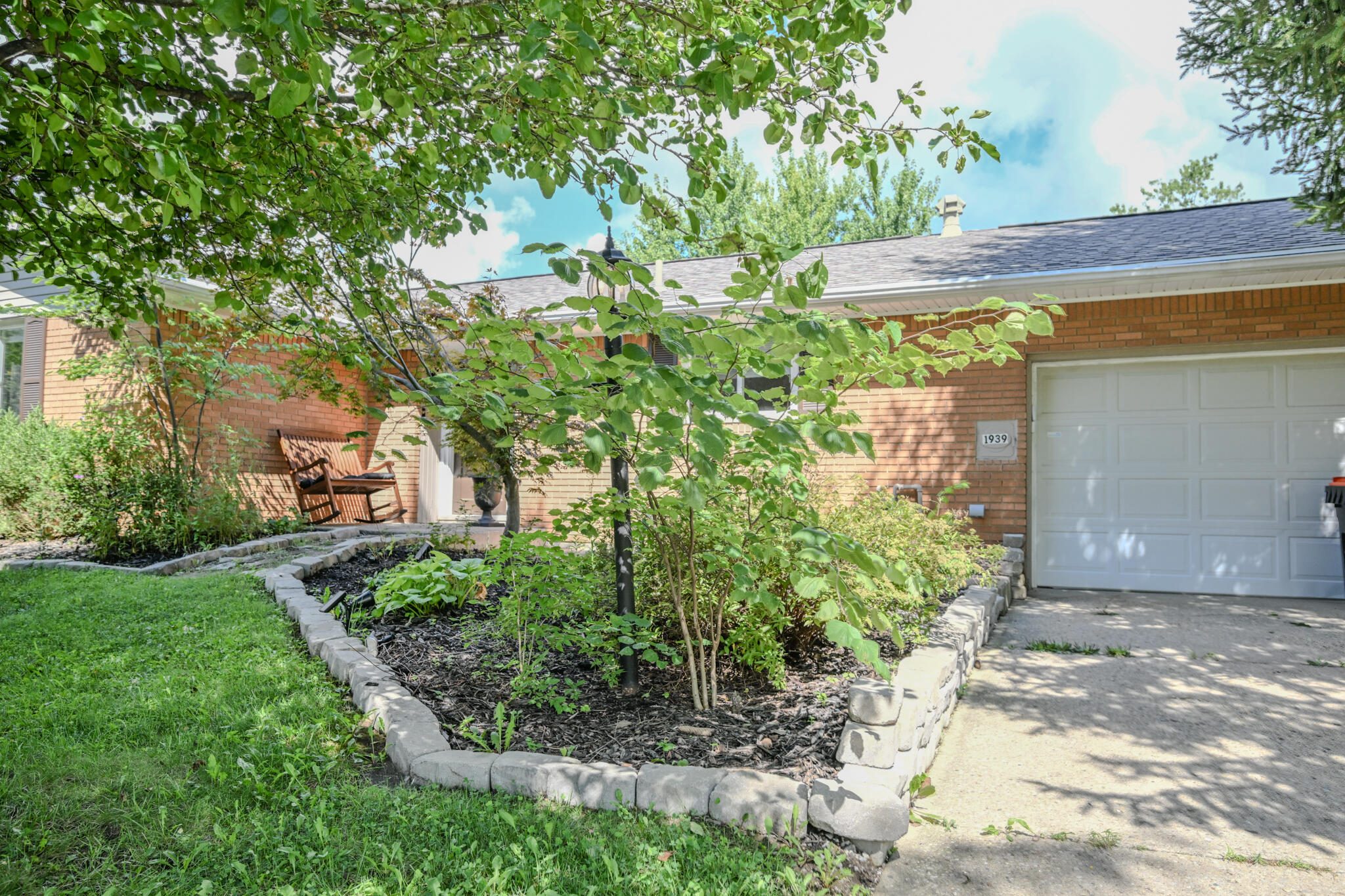 1939 Westgate Road Springfield, OH 45504 - Photo 2 of 27 20260818-Westgate-003