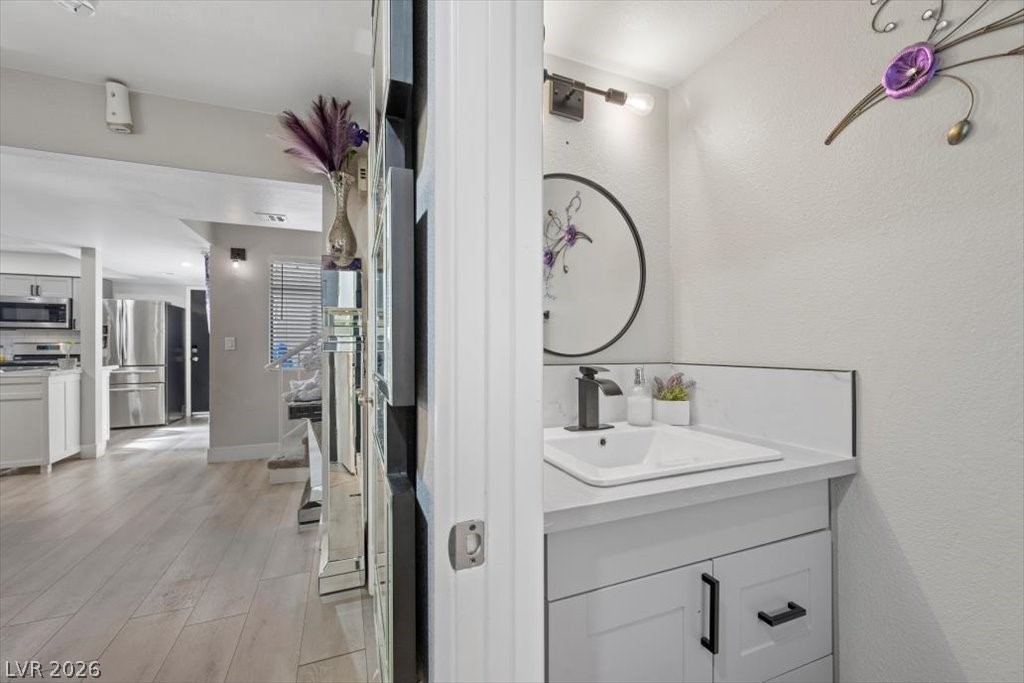 2677 Ruthe Duarte Avenue Las Vegas, NV 89121 - Photo 11 of 33