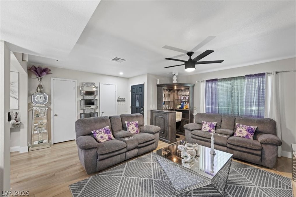 2677 Ruthe Duarte Avenue Las Vegas, NV 89121 - Photo 8 of 33