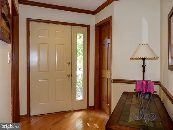 1607 Covington Road, Unit 4 Yardley, PA 19067 - Photo 3 of 25 Foyer
