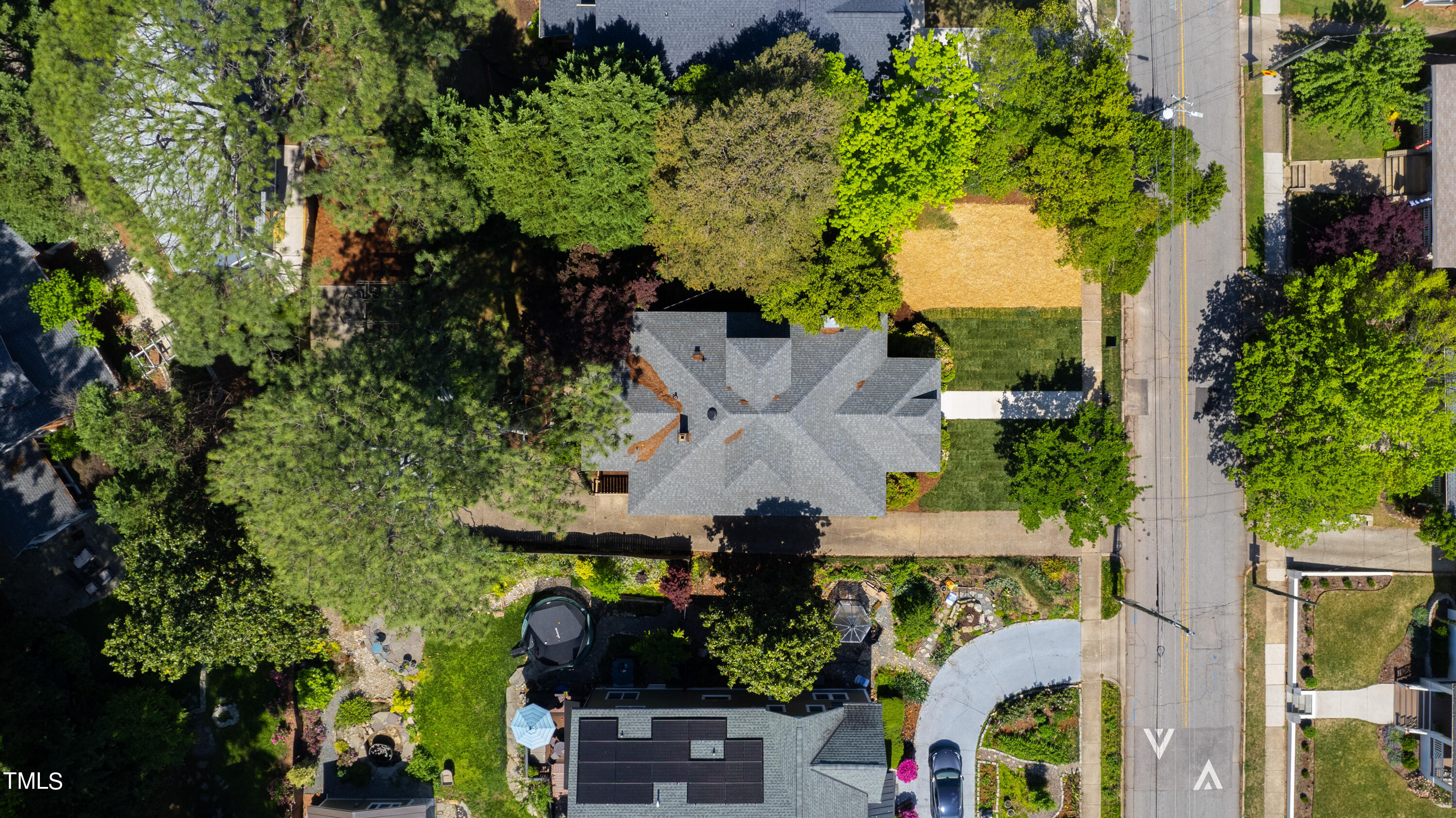 1803 Fairview Road Raleigh, NC 27608 - Photo 45 of 49 an aerial view of multiple house