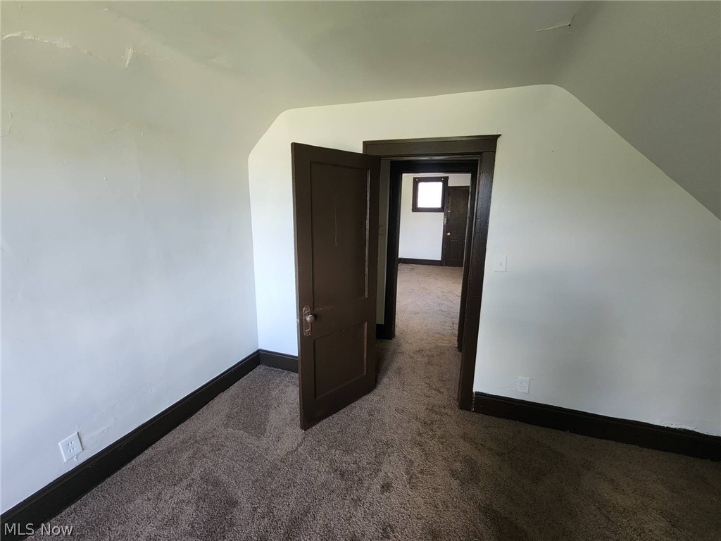 974 Eddy Road Cleveland, OH 44108 - Photo 34 of 48