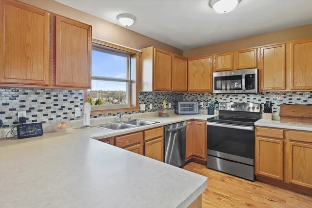 $460,000 | 502 Lorraine Drive, Edgerton, WI 53534