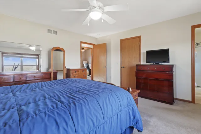 $460,000 | 502 Lorraine Drive, Edgerton, WI 53534