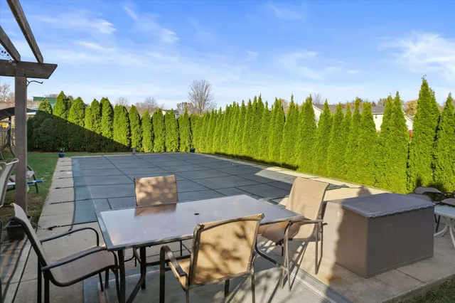 $460,000 | 502 Lorraine Drive, Edgerton, WI 53534