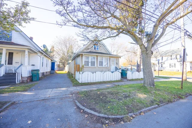 $115,000 | 91 Independence Street, Rochester, NY 14611