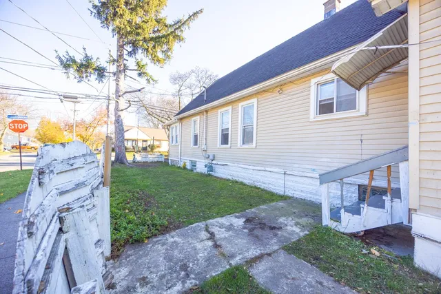 $115,000 | 91 Independence Street, Rochester, NY 14611