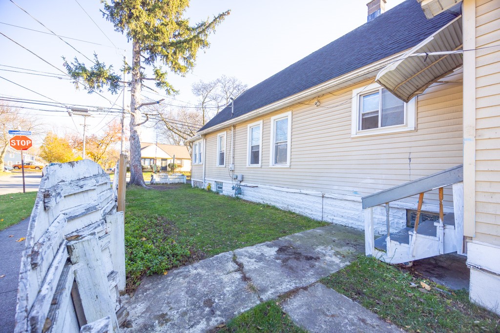 91 Independence Street Rochester, NY 14611 - Photo 34 of 44