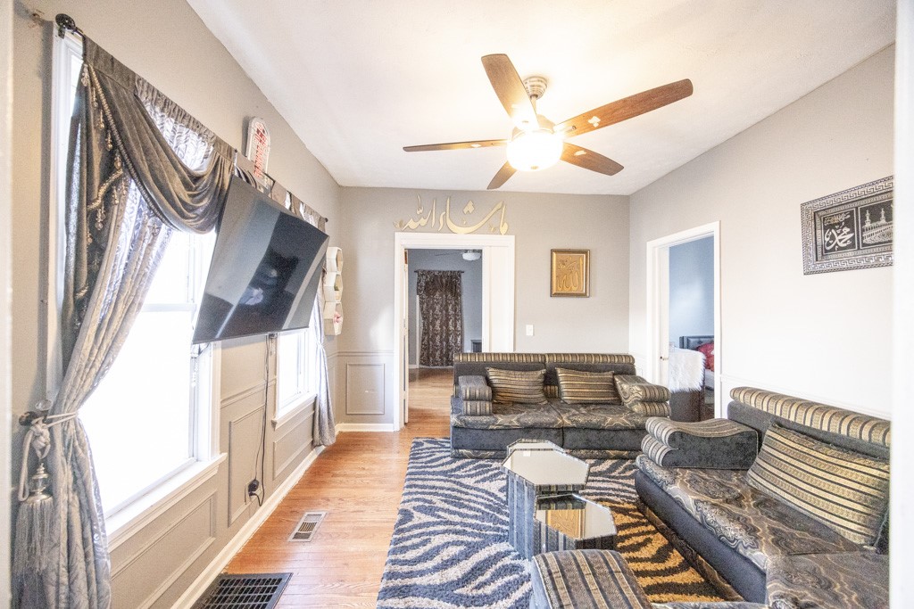 91 Independence Street Rochester, NY 14611 - Photo 5 of 44