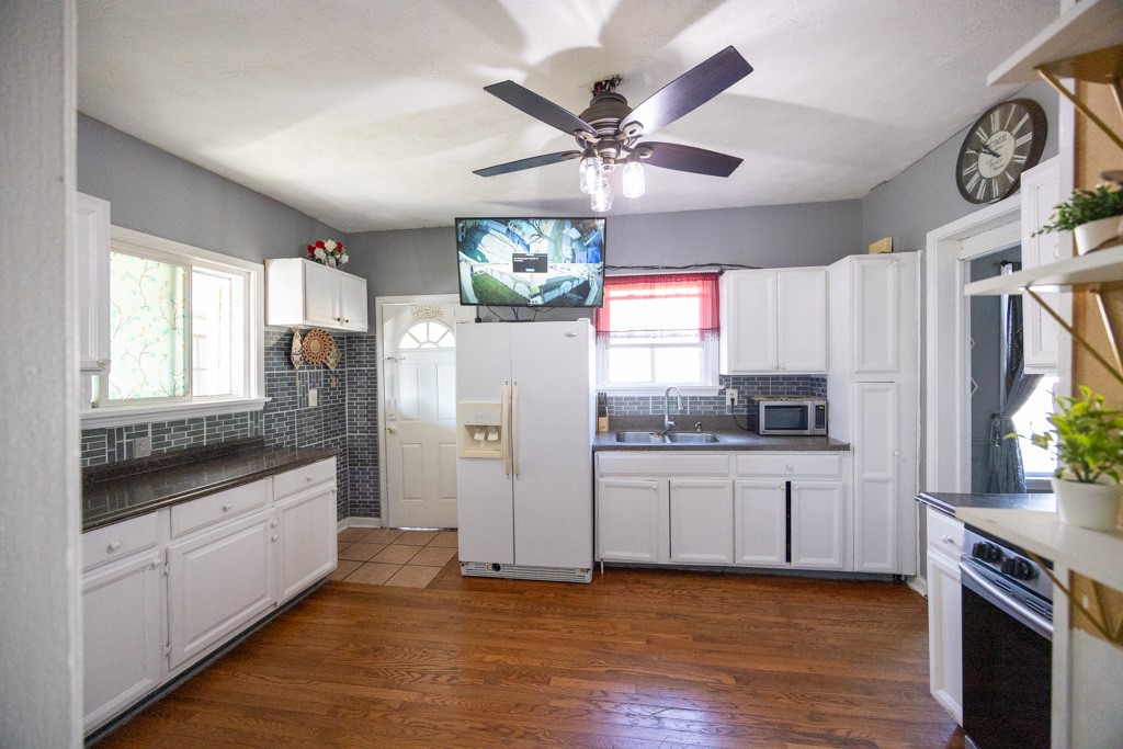 91 Independence Street Rochester, NY 14611 - Photo 10 of 44