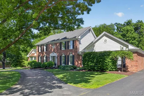 $1,300,000 | 1040 Wellington Terrace, Town and Country, MO 63017