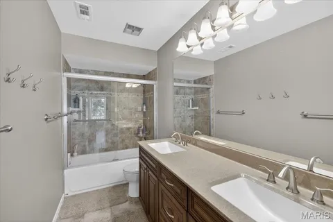 $1,300,000 | 1040 Wellington Terrace, Town and Country, MO 63017