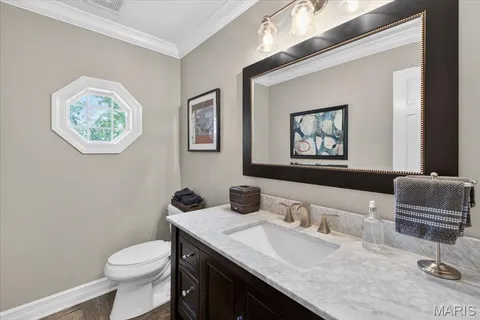 $1,300,000 | 1040 Wellington Terrace, Town and Country, MO 63017