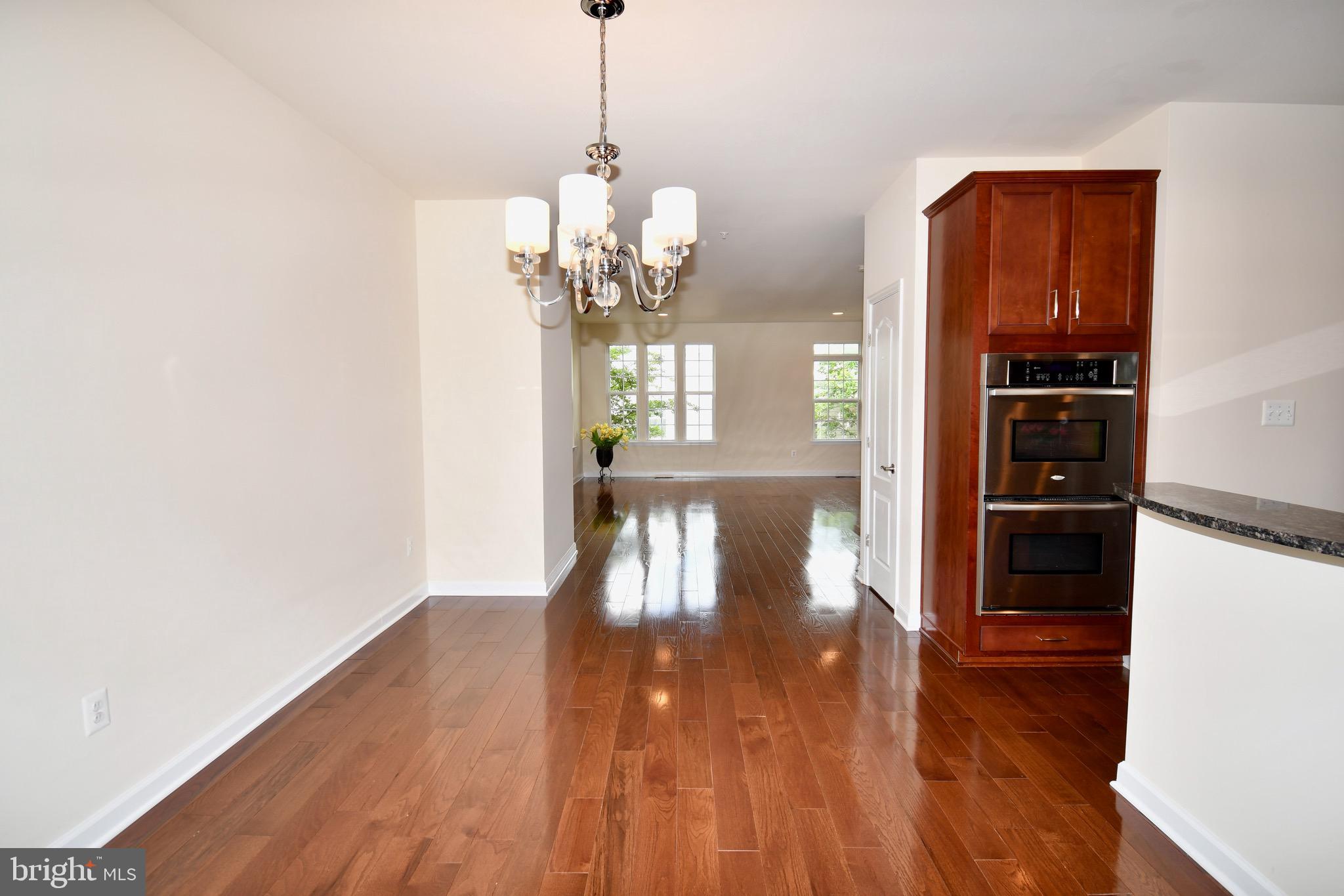 11665 Leesborough Circle Silver Spring, MD 20902 - Photo 11 of 82