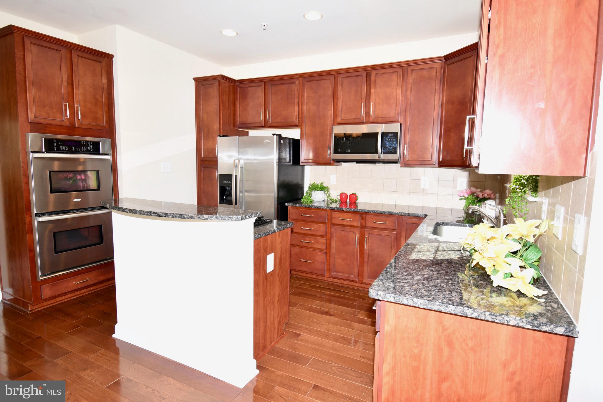 11665 Leesborough Circle Silver Spring, MD 20902 - Photo 12 of 82