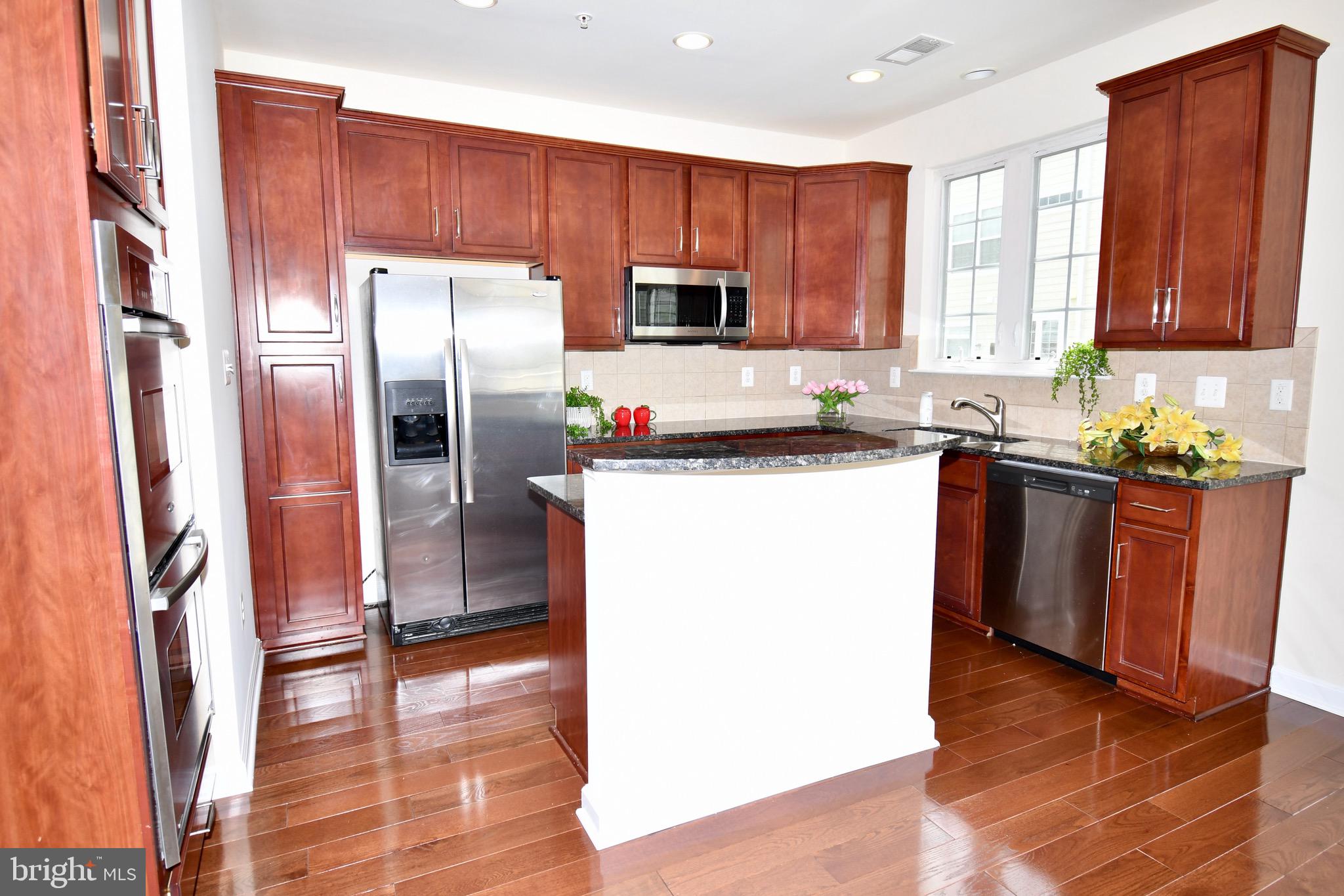 11665 Leesborough Circle Silver Spring, MD 20902 - Photo 14 of 82