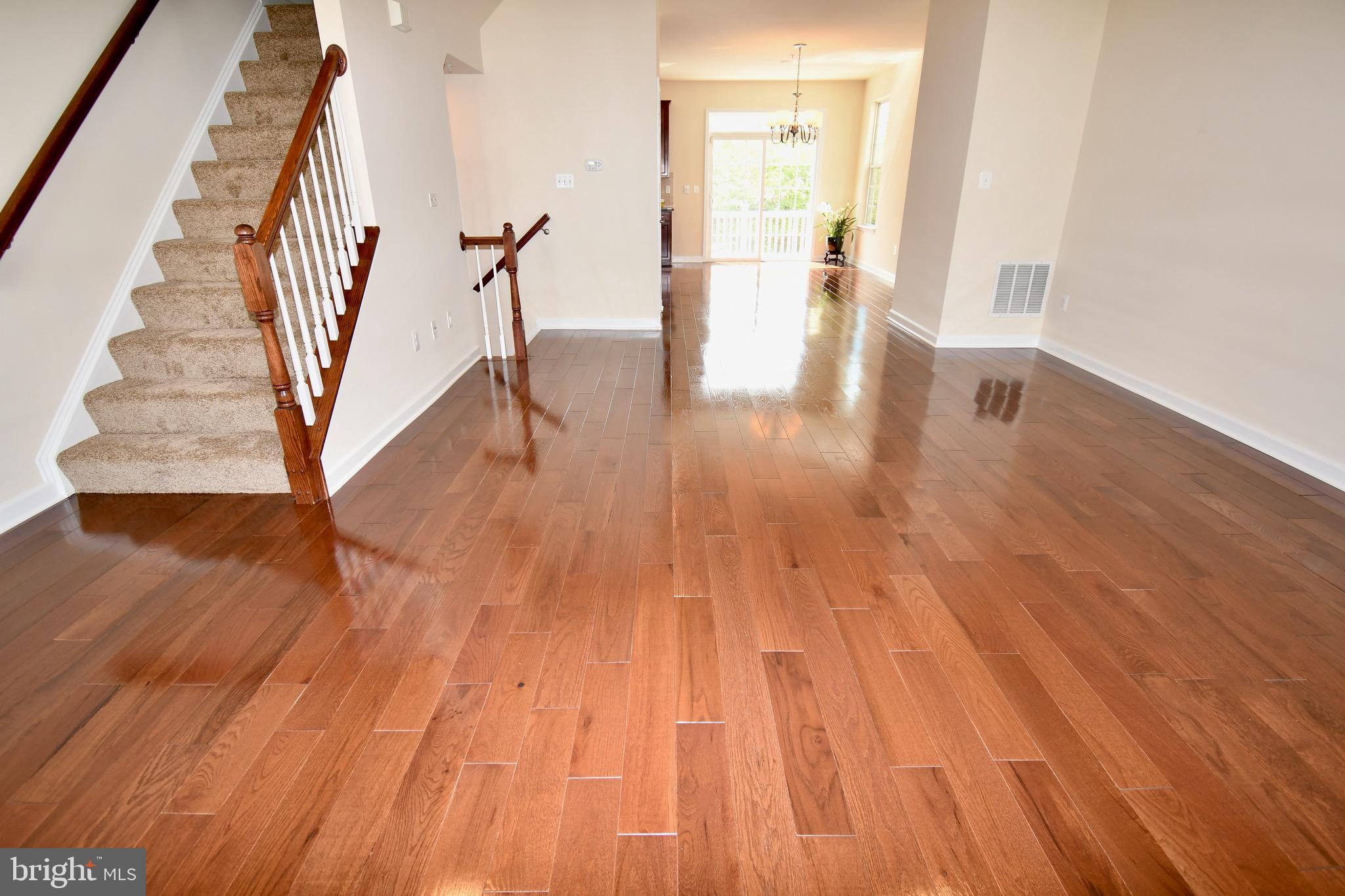 11665 Leesborough Circle Silver Spring, MD 20902 - Photo 5 of 82