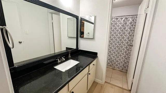 $430,000 | 2120 El Paseo Street, Unit 2603, Houston, TX 77054