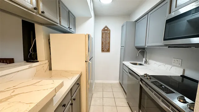 $430,000 | 2120 El Paseo Street, Unit 2603, Houston, TX 77054
