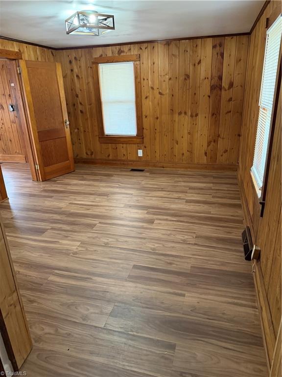 5121 Center Road Jonesville, NC 28642 - Photo 8 of 16