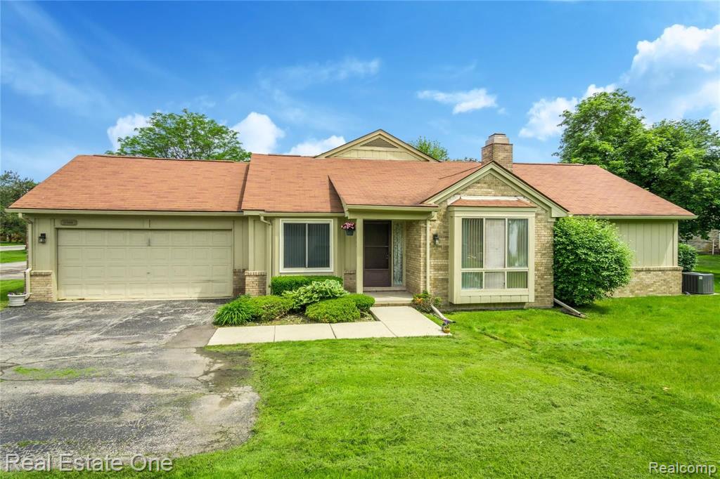 27860 Evergreen Road Lathrup Village, MI 48076 - Photo 1 of 18
