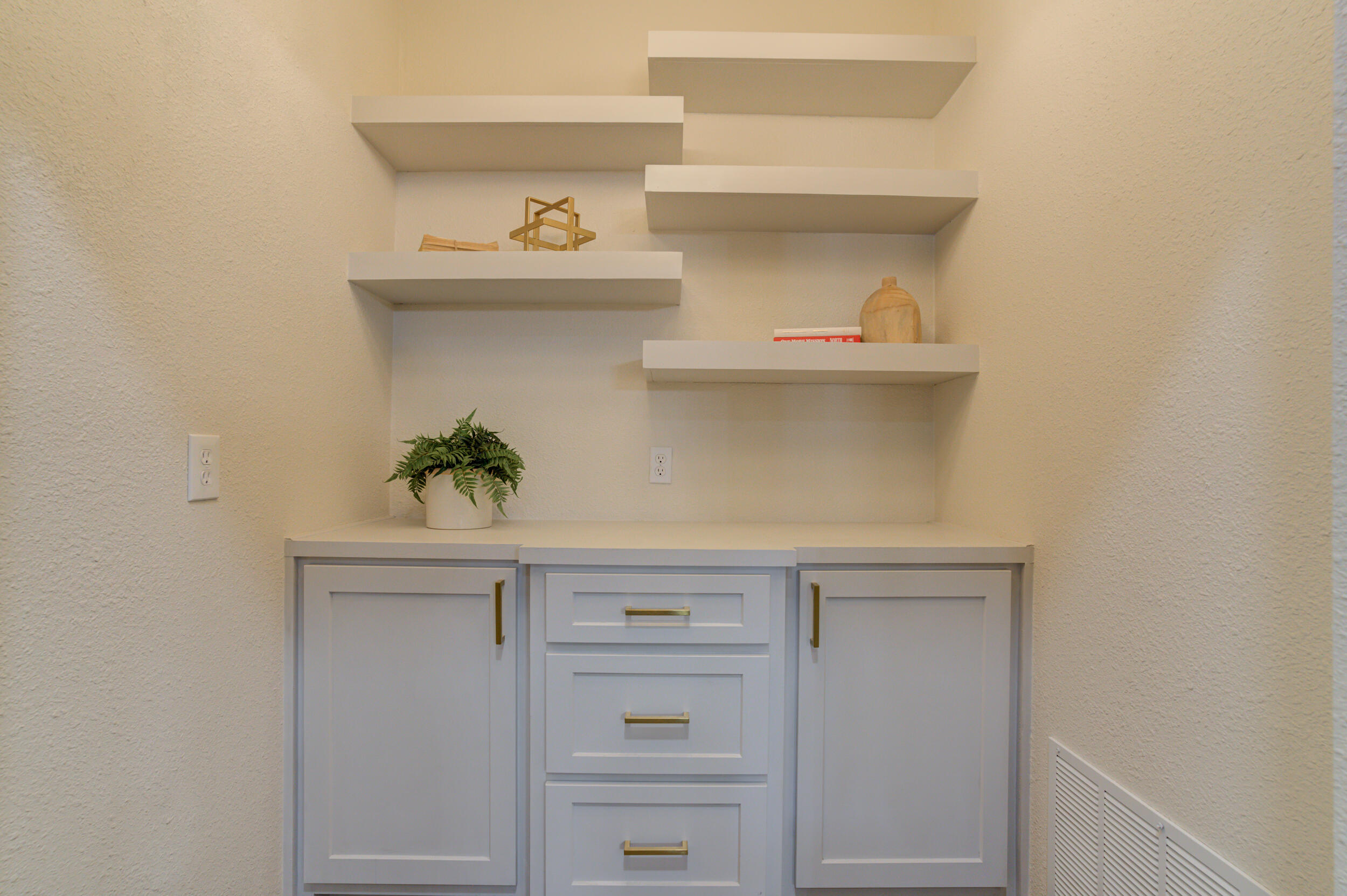 2218 58th Street Lubbock, TX 79412 - Photo 28 of 66 DSC09768_69_70_71_72