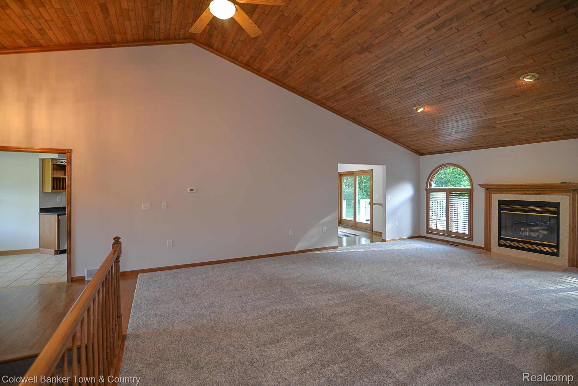 2319 East Coon Lake Road Howell, MI 48843 - Photo 10 of 31 DSC_5202.jpg