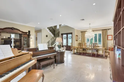 $3,150,000 | 2409 Northeast 12th Street, Fort Lauderdale, FL 33304