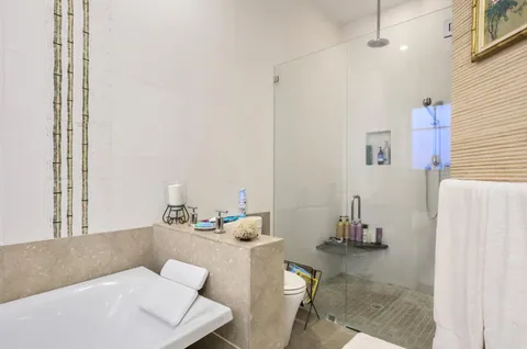 $3,150,000 | 2409 Northeast 12th Street, Fort Lauderdale, FL 33304