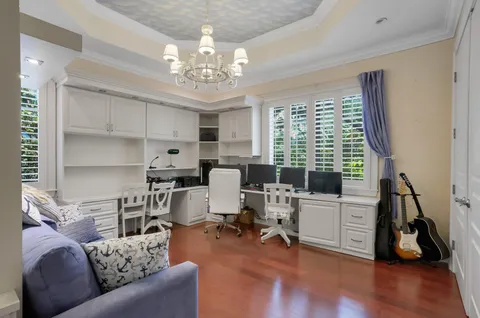 $3,150,000 | 2409 Northeast 12th Street, Fort Lauderdale, FL 33304