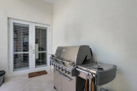 $3,150,000 | 2409 Northeast 12th Street, Fort Lauderdale, FL 33304