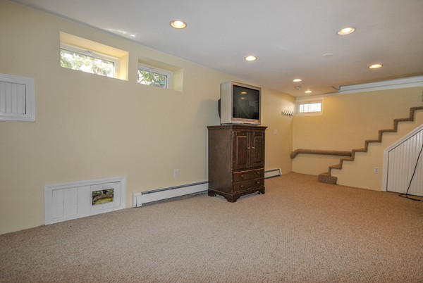 32 Mills Road Needham, MA 02494 - Photo 12 of 13