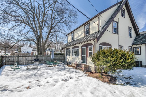32 Mills Road Needham, MA 02494 - Photo 2 of 13