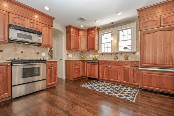 32 Mills Road Needham, MA 02494 - Photo 5 of 13