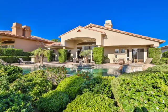 a view of a city with sitting area