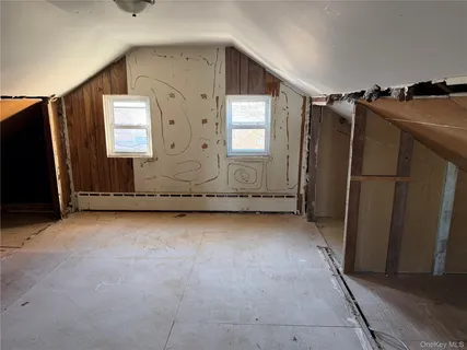 $1,100,000 | 512 Minnieford Avenue | City Island