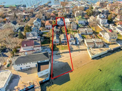 $1,100,000 | 512 Minnieford Avenue | City Island