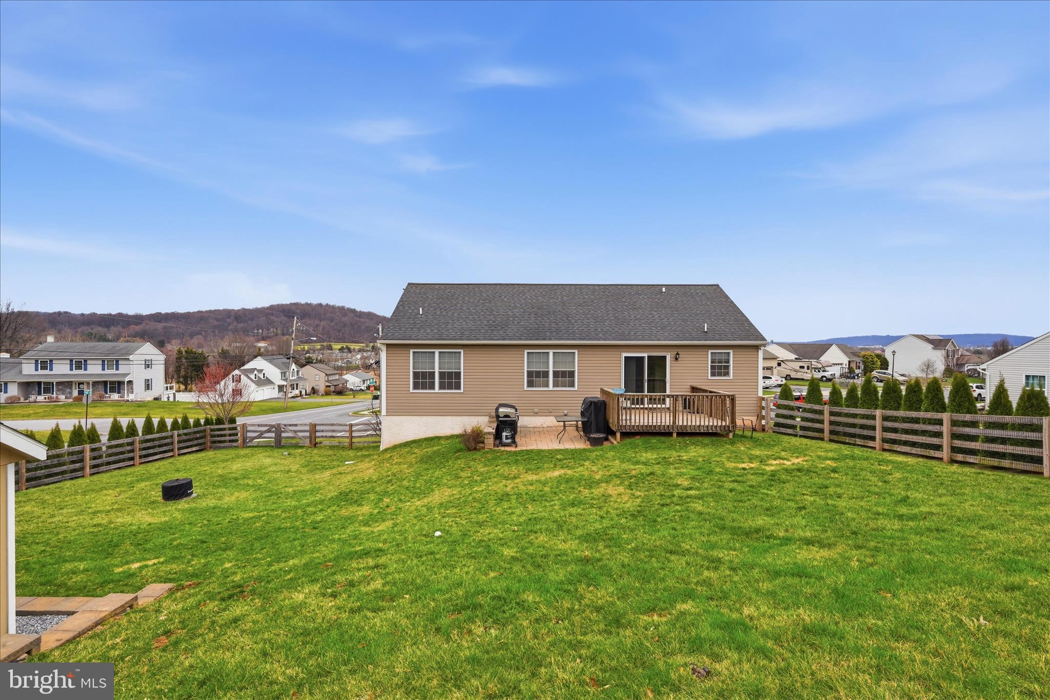 1363 Perry Drive Denver, PA 17517 - Photo 26 of 28 Rear