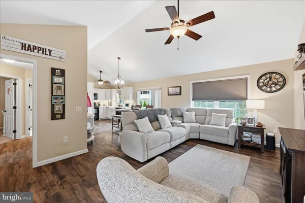 $399,900 | 1363 Perry Drive, Denver, PA 17517