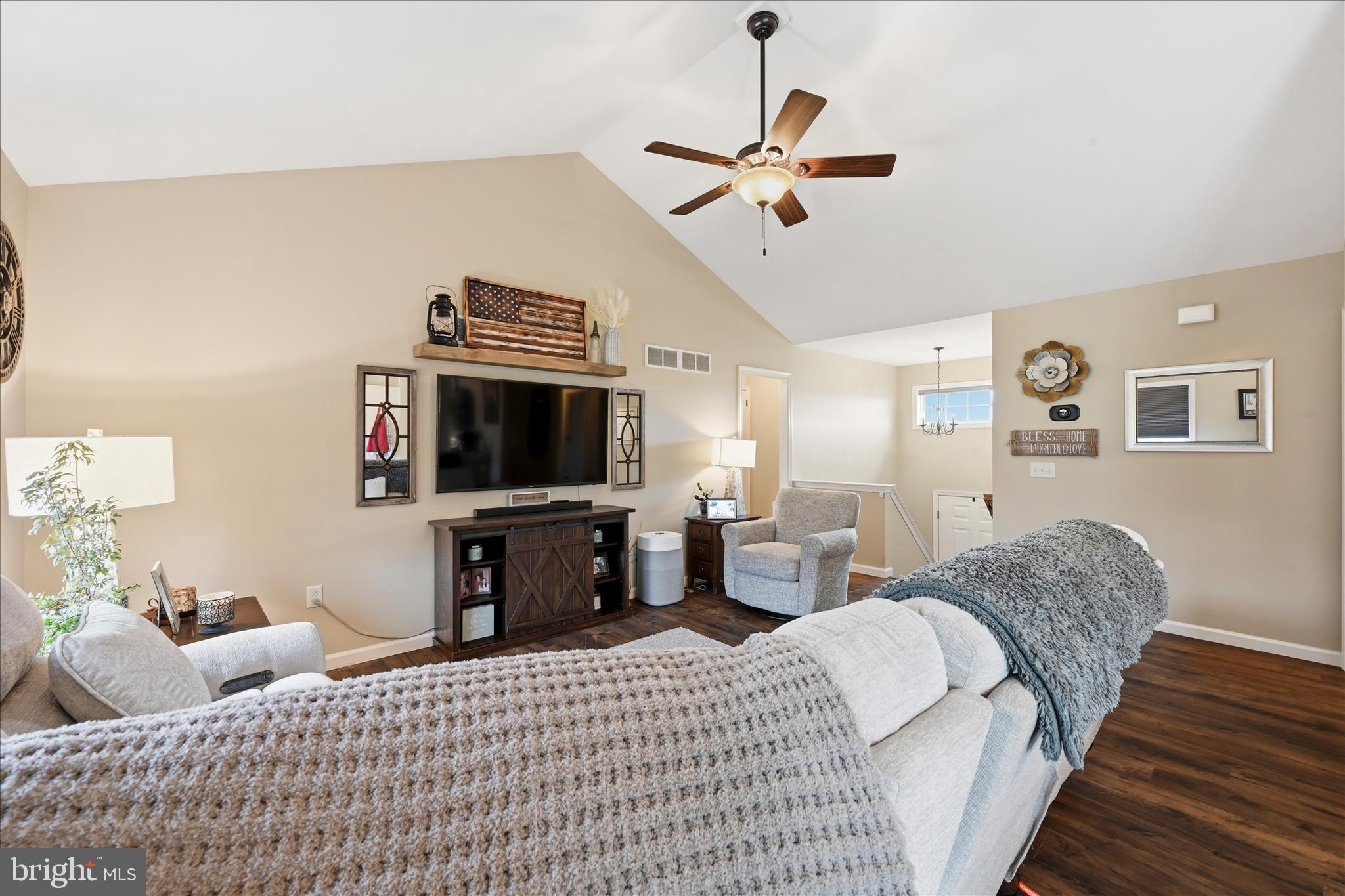 1363 Perry Drive Denver, PA 17517 - Photo 6 of 28 Living Room