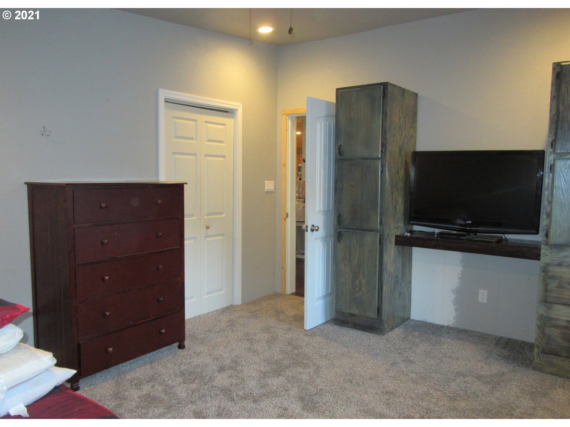 27657 Siuslaw Road Lorane, OR 97451 - Photo 12 of 18 Gallery Image 12