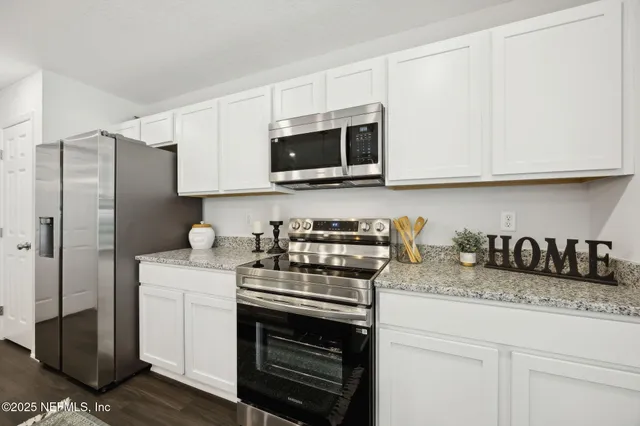 $259,900 | 8649 Nussbaum Drive, Jacksonville, FL 32210