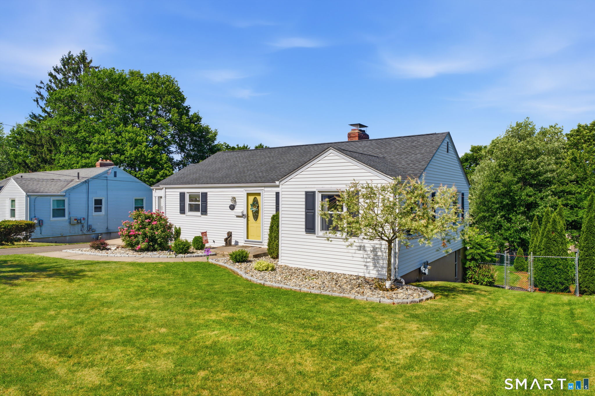 72 Jameswell Road Wethersfield, CT 06109 - Photo 3 of 30