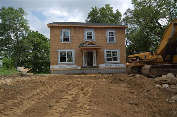 21 Hillcrest Road Waltham, MA 02451 - Photo 8 of 8 a front view of a house with a garden