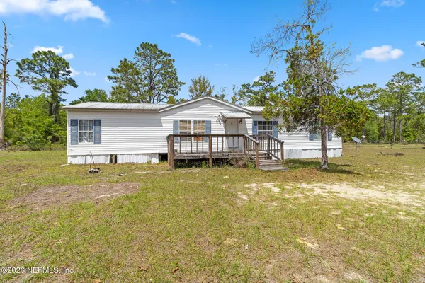 $180,000 | 671 Cousintown Road, Interlachen, FL 32148