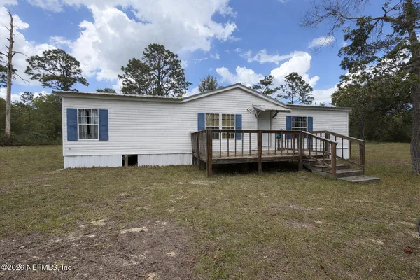 $180,000 | 671 Cousintown Road, Interlachen, FL 32148